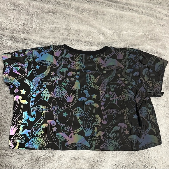 Reflective Mushroom Crop Top - Picture 3 of 3